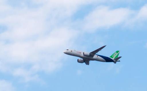 坐飛機保險是不是必須買 坐飛機可以買幾份保險