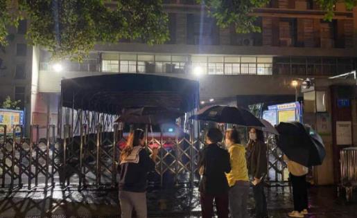 居家隔離期間可以換地方隔離嗎 居家隔離期間發(fā)燒需要重新隔離嗎
