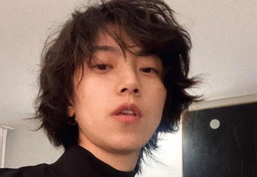 男生劉海太塌了怎么辦 男生劉海一根一根的怎么弄