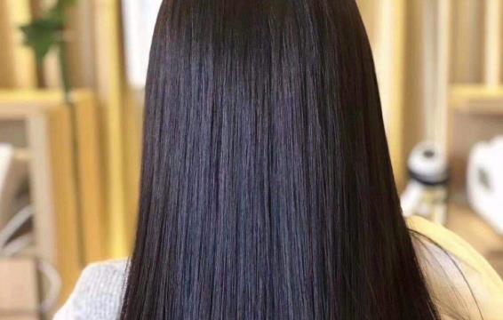頭發(fā)油有頭皮屑用什么洗發(fā)水?頭發(fā)油有頭皮屑怎么辦