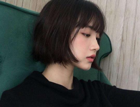 女生什么臉型適合剪狼尾?女生剪狼尾頭發(fā)要多長