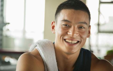 男人陰囊潮濕的危害有哪些?陰囊潮濕的癥狀是什么