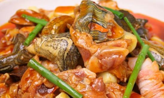 男人血尿原因主要由泌尿系統(tǒng)疾病引起 推薦2種食療治療出血情況