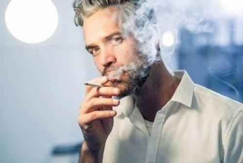 吸煙的危害需要多久才能去除 男性對于戒煙的認(rèn)識誤區(qū)