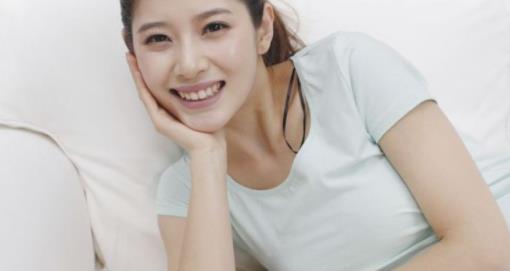 胸下垂穿什么內(nèi)衣 女人如何保養(yǎng)胸部 胸下垂的危害