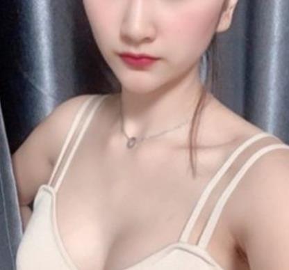 胸很小很難看很自卑怎么辦 你們都用什么牌子的豐胸霜