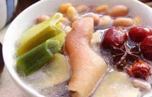 平胸的妹子心愿就是胸部能夠再長一點 五種食譜吃出豐滿上圍