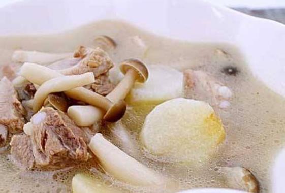 最適合的養(yǎng)生湯 廣東那邊的老火湯味道鮮美又營(yíng)養(yǎng)