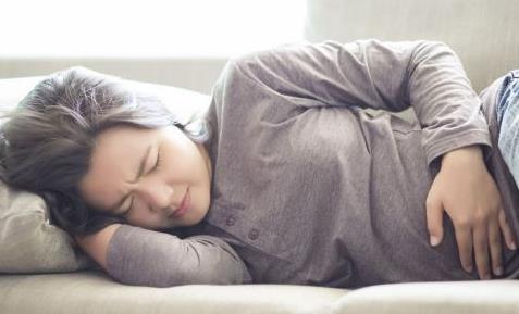 引發(fā)女性痛經(jīng)的原因和壞習(xí)慣 痛經(jīng)止痛吃什么好