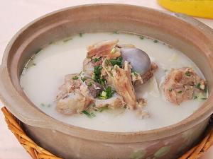 怎么熬骨頭湯？豬骨湯的做法