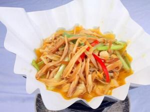 黑木耳炒黃花菜的做法-黑木耳炒黃花菜怎么做？
