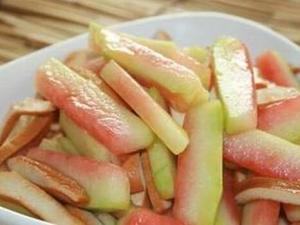 西瓜皮也可以吃？西瓜皮的做法大全