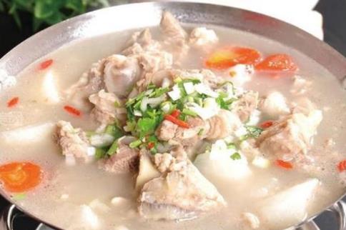 羊肉膻味很重怎么去除?做羊肉可以放姜片嗎
