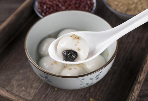 煮湯圓什么時候加米酒?煮湯圓什么時候放雞蛋