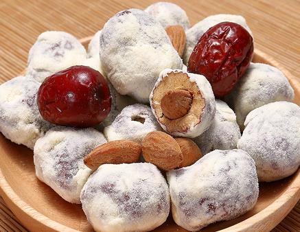 做好的奶棗為什么是粘鍋的?奶棗是用什么奶粉做的?