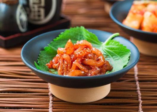 怎么防止泡菜變質(zhì)?泡菜彈邊放鹽還是放水好?