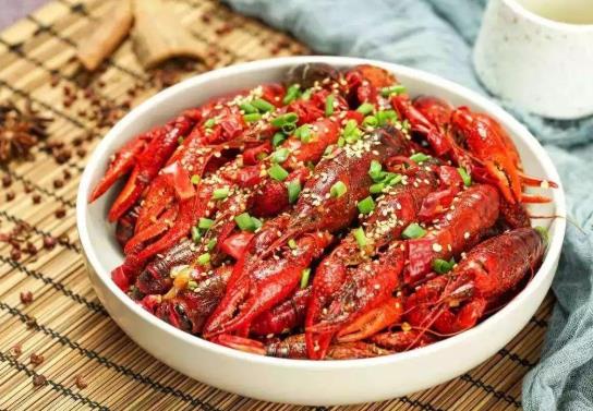 孕婦可以吃麻辣小龍蝦嗎?做麻辣小龍蝦需要什么調(diào)料?