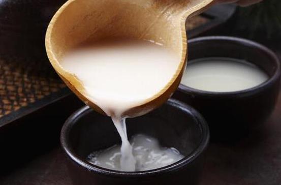 米酒必須用糯米做嗎?米酒加熱后還有酒精嗎?