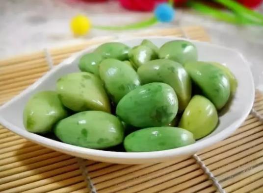 泡臘八蒜是低溫好還是高溫好?臘八蒜一定要在臘八那天泡嗎?