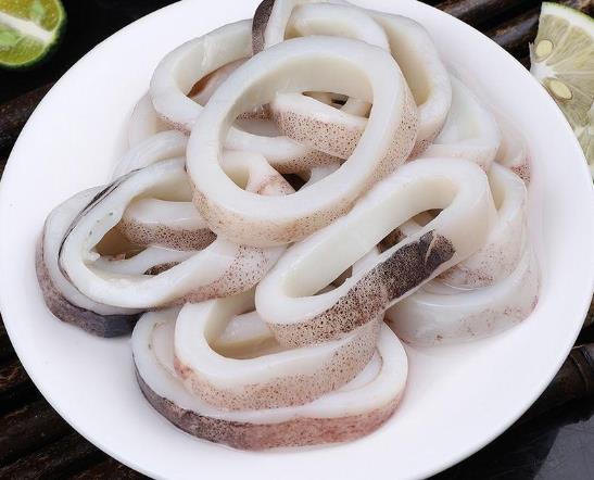 怎么輕松去魷魚皮?魷魚怎么清洗才不腥?