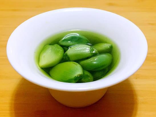 臘八蒜怎么泡又綠又脆?臘八蒜冒泡還能不能吃