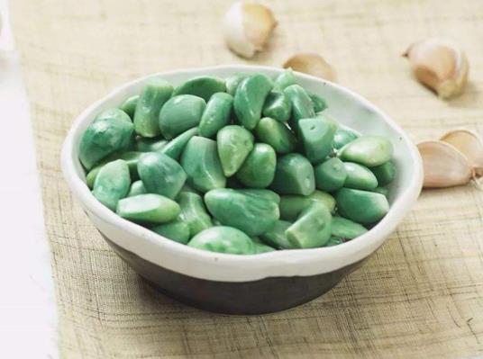 臘八蒜可以用切碎的蒜嗎?臘八蒜可以用獨(dú)頭蒜嗎