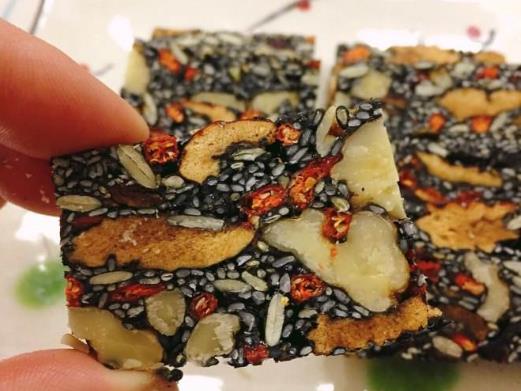 阿膠糕的玫瑰花瓣超市有賣(mài)嗎?做阿膠糕的玫瑰花怎么挑選