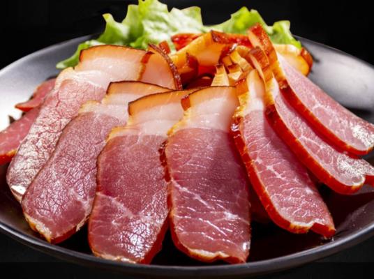 腌臘肉用熱鹽還是冷鹽?腌臘肉用生鹽好還是炒熟鹽好