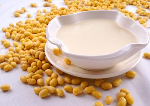破壁機(jī)打豆?jié){為什么要半個(gè)小時(shí)?果汁機(jī)做豆?jié){可以加入熱水嗎