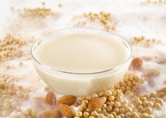 常喝豆?jié){對(duì)乳腺有影響嗎?豆?jié){可以沖藕粉嗎