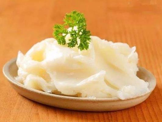 怎樣煉出潔白的豬油?豬油渣的常見吃法有哪些