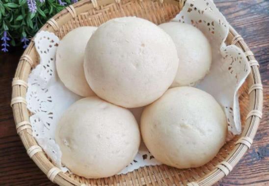 做饅頭什么時(shí)候加豬油?做饅頭放多少豬油好