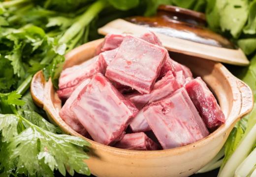 炸排骨用哪個部位的排骨?炸排骨怎么樣是熟了
