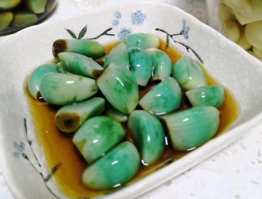 做臘八蒜不封口可以嗎?臘八蒜需要光照嗎