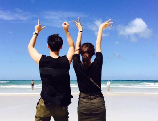 結(jié)婚三年沒領(lǐng)證離婚了要退彩禮嗎?同居了半年女方不退還彩禮犯法嗎?