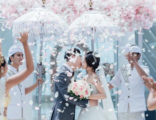 兒子結(jié)婚沒有多少客人怎么辦?女方遠(yuǎn)嫁父母都不出席怎么辦