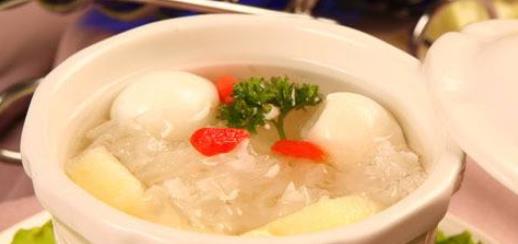 對(duì)于孕婦來說飲食選擇也至關(guān)重要 4款營(yíng)養(yǎng)湯食譜推薦