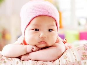 睡覺(jué)出汗多有什么危害？如何預(yù)防寶寶睡覺(jué)出汗多