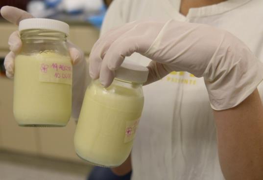 母乳溫過(guò)一次還能冰起來(lái)嗎?新鮮的母乳可以溫幾次?