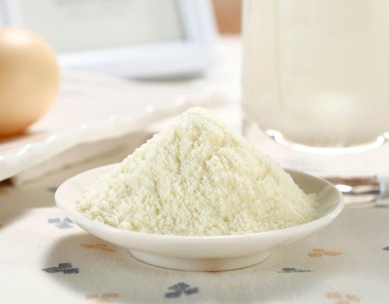 開封的奶粉結(jié)塊了還能用嗎?奶粉保質(zhì)期多久算臨期?