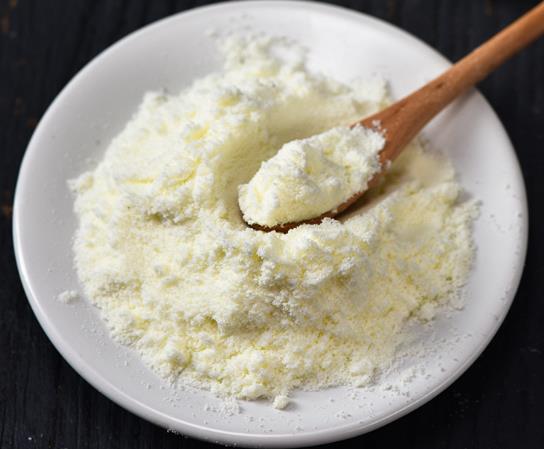 開封的奶粉結(jié)塊了還能用嗎?奶粉保質(zhì)期多久算臨期?
