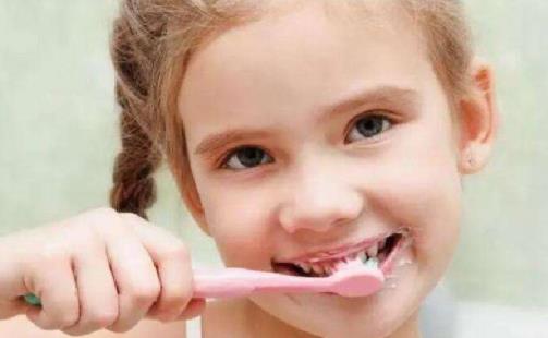 孩子刷牙出血的原因 孩子刷牙的正確方法