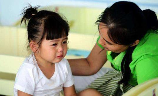 孩子上幼兒園哭怎么辦 孩子上幼兒園哭多長(zhǎng)時(shí)間正常