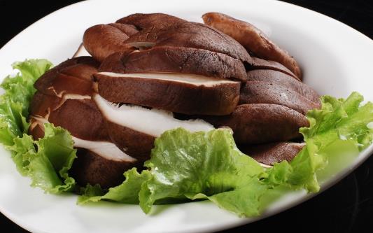 香菇采摘時(shí)間是什么時(shí)候?香菇最佳采摘時(shí)間