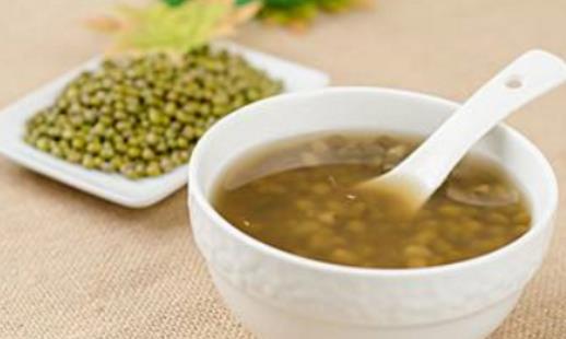 煮綠豆湯什么時(shí)候放糖 煮綠豆湯放糖最佳時(shí)間