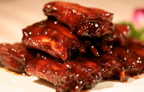 糖醋排骨醋什么時候放 糖醋排骨醋放醋最佳時間