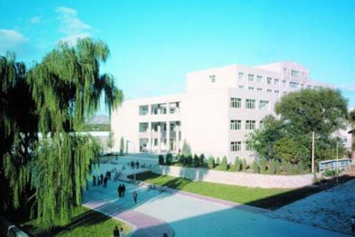 7、中北大學(xué)信息商務(wù)學(xué)院.jpg