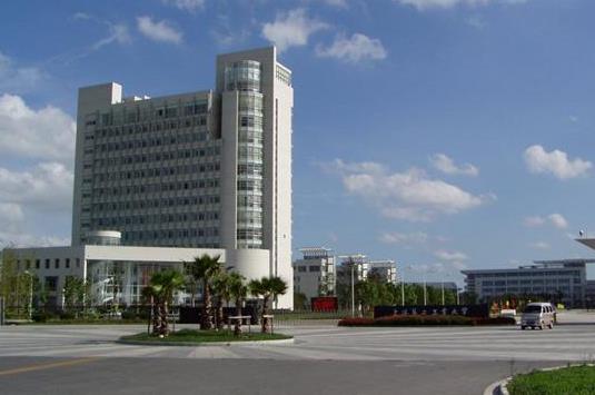 8、上海第二工業(yè)大學(xué).jpg