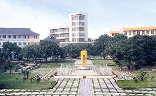 10、重慶科技學(xué)院.jpg