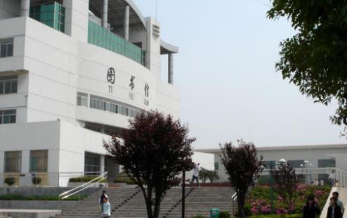 5、安徽工業(yè)經(jīng)濟(jì)職業(yè)技術(shù)學(xué)院.jpg
